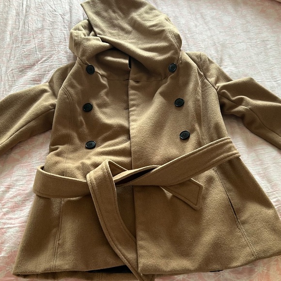 Stylish Zara wool jacket with a hood. - Picture 3 of 5